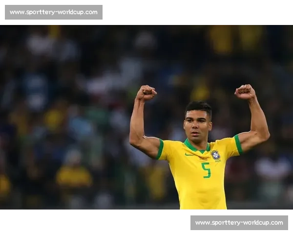 卡塞米罗 11 周年纪念日深情告白：娶你是我人生最正确的决定