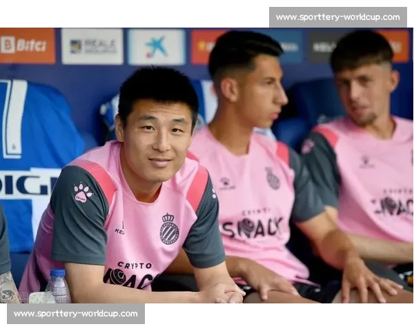 西班牙人续租 U21 锋霸遇阻 4500 万解约金 + 豪门竞逐成拦路虎