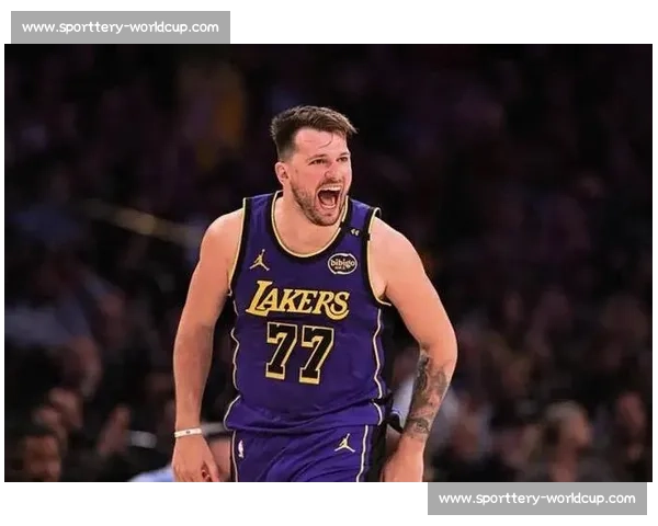 重磅交易猜想：JJJ 加盟湖人助詹皇东契奇冲冠，灰熊索要多首轮加速重建！