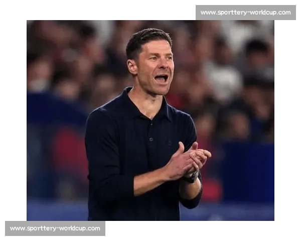 穆尼奥斯：师从皇马传奇，阿隆索点燃青春风暴