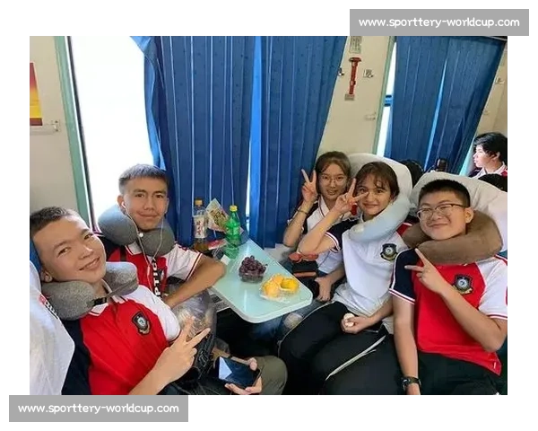 吉布斯 - 怀特科莫湖浪漫求婚 准父母喜迎人生新阶段